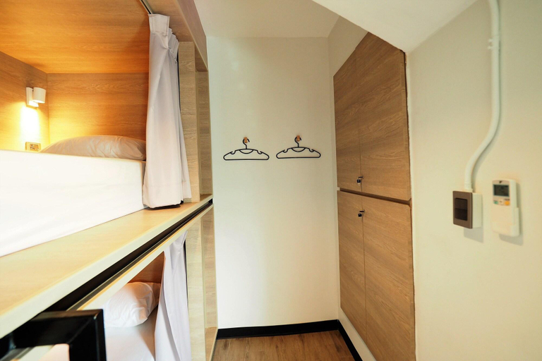 Bathroom 5, T Hostel at Victory Monument, Phaya Thai