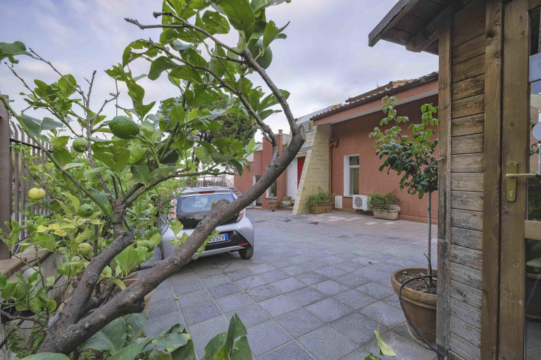 Exterior & Views 2, Casa Rossa, Palermo