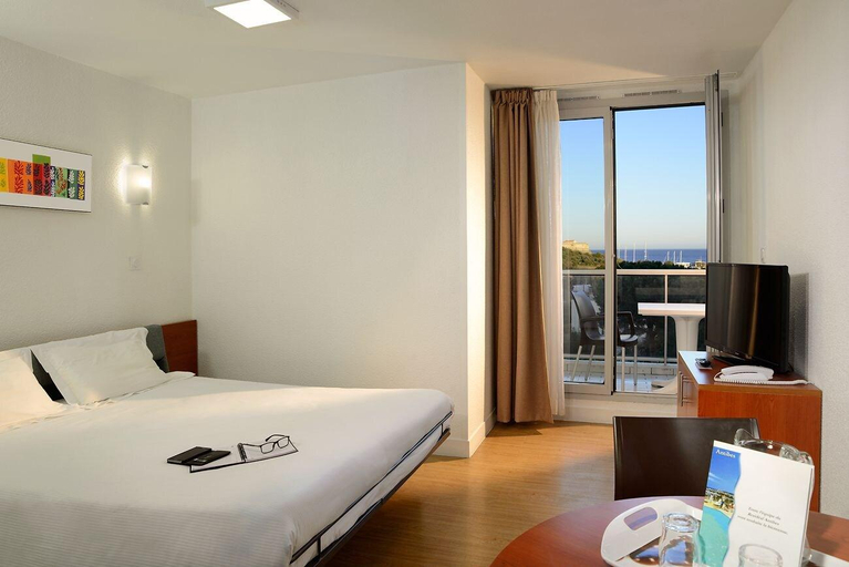 Bedroom 3, Resideal, Alpes-Maritimes