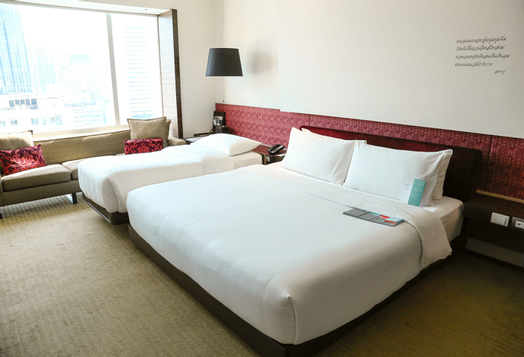 Le Meridien Bangkok, Bang Rak
