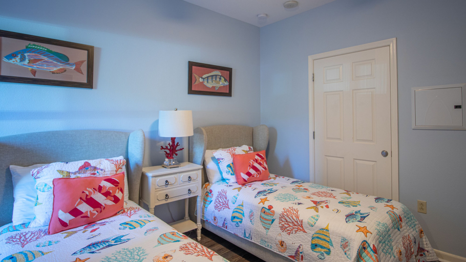 Bedroom 5, Legacy II 107 Deluxe, Harrison