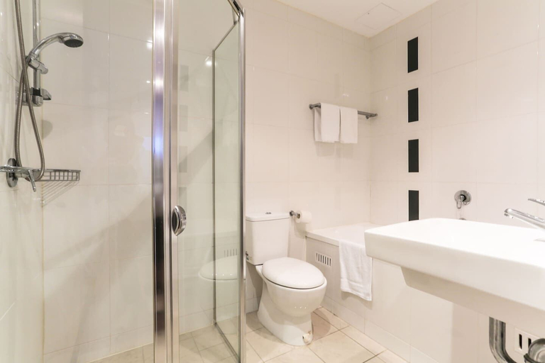 Bathroom 4, Beautiful Home 2beds Apt @waterloo-close to CBD, Sydney