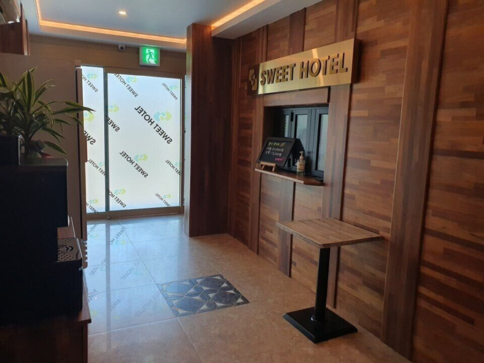 Others 4, Sweet Hotel, Yongin