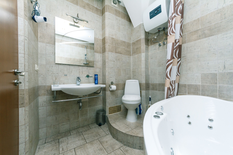 Bathroom 4, Kyiv Rent Apartments, Holosiïvs'kyi