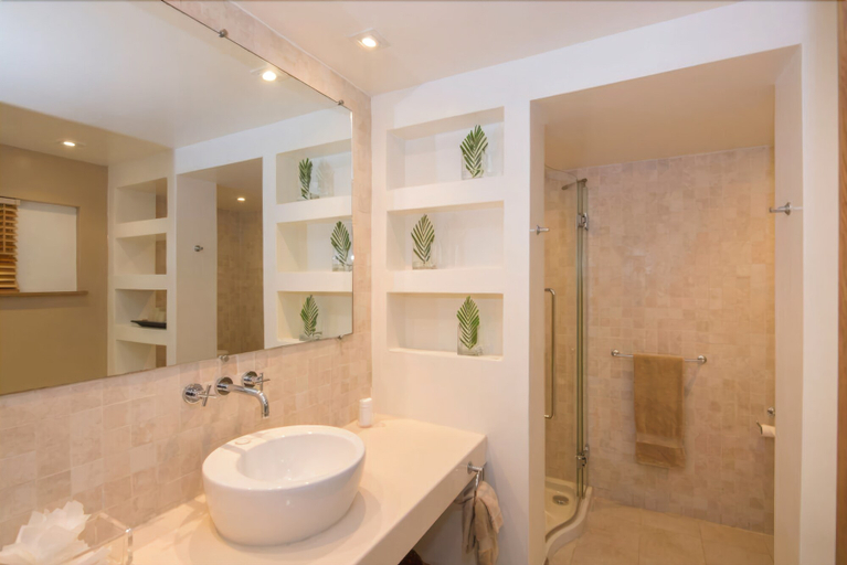 Bathroom 5, Villa Thespina on the Beach