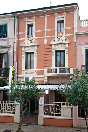 Hotel Nice, Lucca