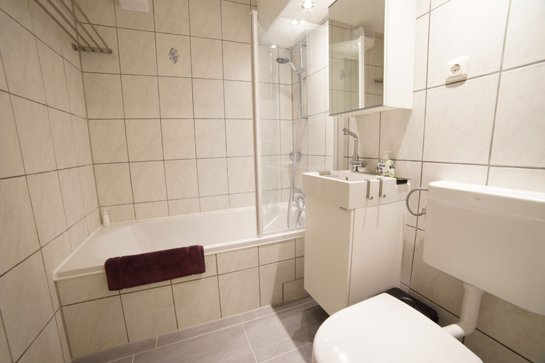 Bathroom 3, Beautiful house in the heart of Munich, München