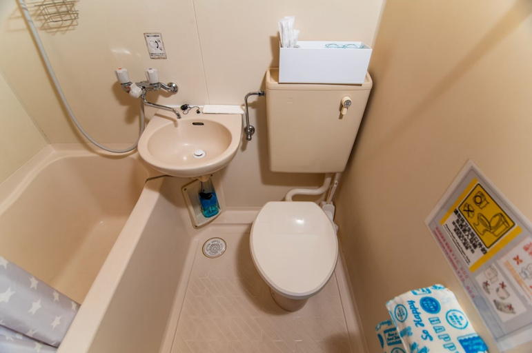 Bathroom 4, A0 Kinshichou 303, Sumida
