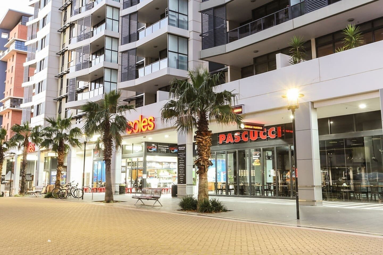 Exterior & Views 2, Beautiful Home 2beds Apt @waterloo-close to CBD, Sydney