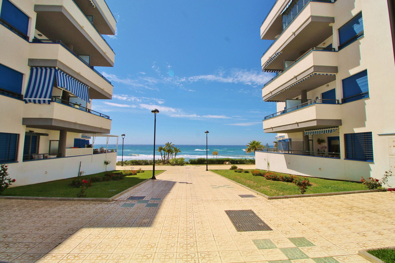 Exterior & Views 2, 1085 Apartment Playa Castillo, Málaga