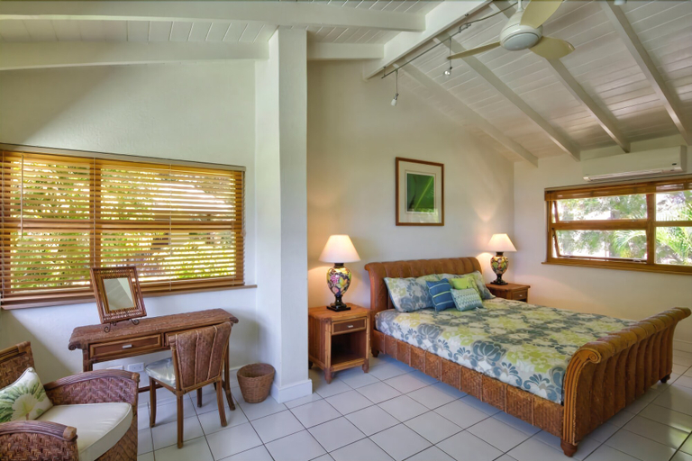 Bedroom 3, Villa Thespina on the Beach