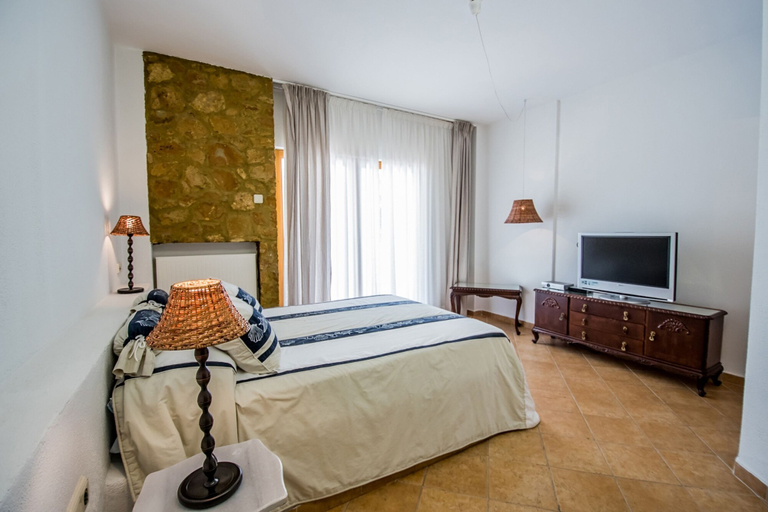 Bedroom 4, halu! Luxury Villa with Private Pool, Central Macedonia