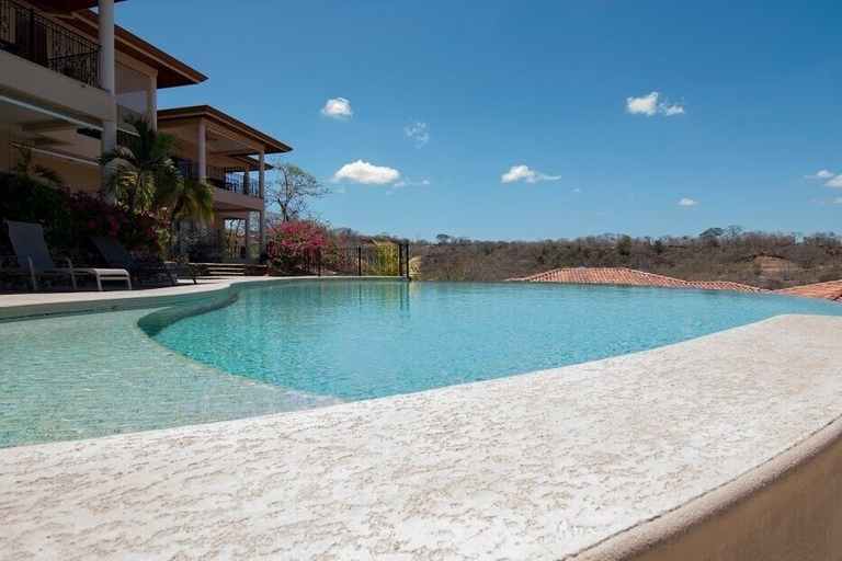 Sport & Beauty 5, Bay Point - 10, Carrillo