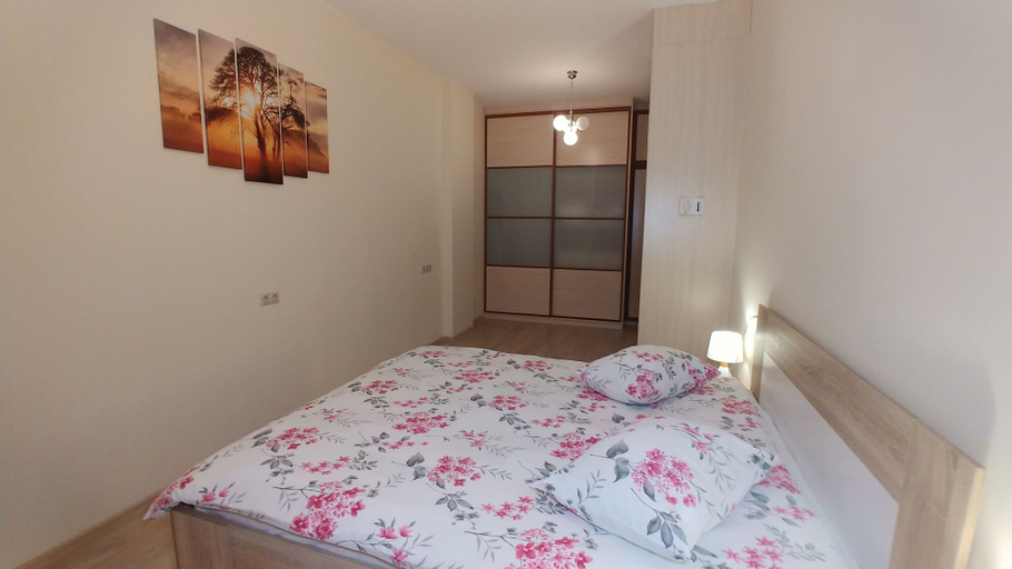 Bedroom 3, Kyiv Apartments, Shevchenkivs'kyi