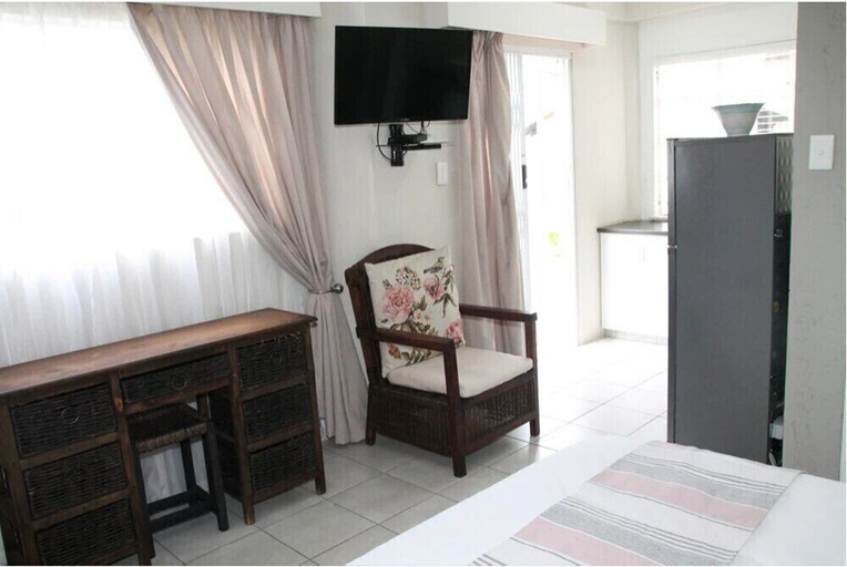 Bedroom 3, Kayamina Guesthouse, City of Johannesburg