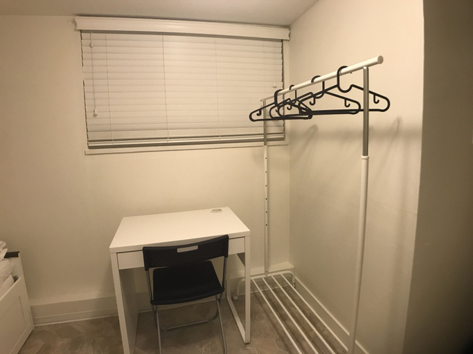 Bedroom 3, Old plum tree Style Suite, Greater Vancouver
