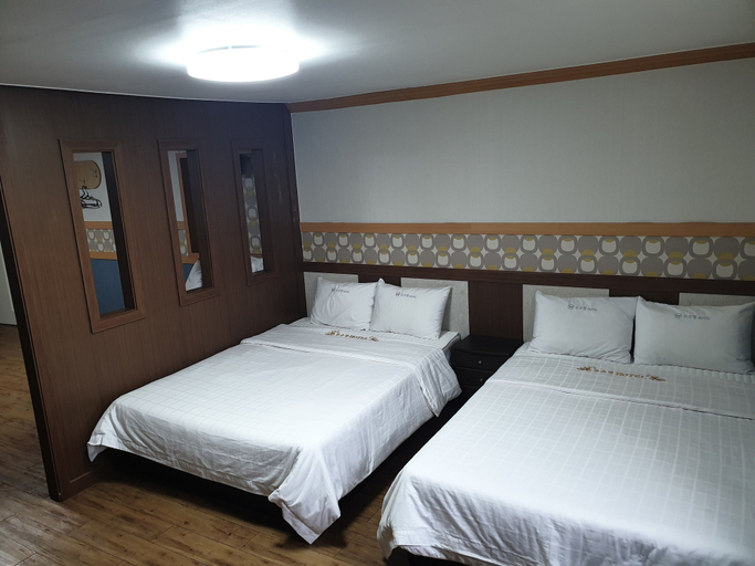 Bedroom 3, Haenam Woosuyoung Hotel, Haenam