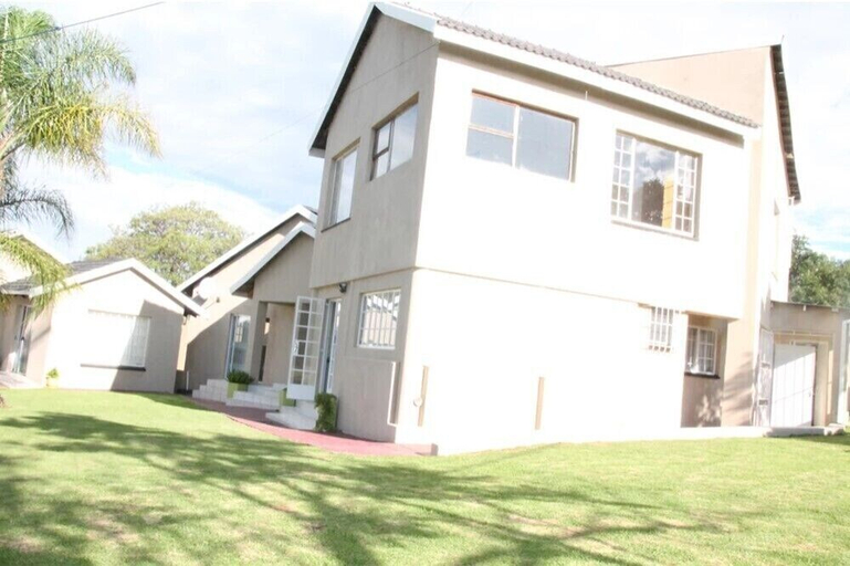 Exterior & Views 2, Kayamina Guesthouse, City of Johannesburg