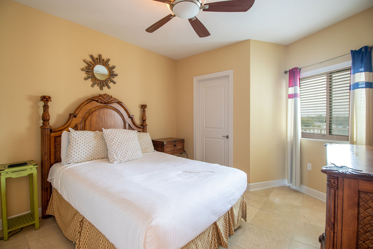 Bedroom 3, Sea Breeze 610 Deluxe, Harrison
