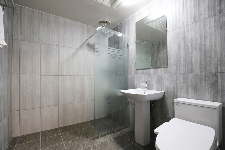 Bathroom 4, Hotel Via Ansan, Hwaseong