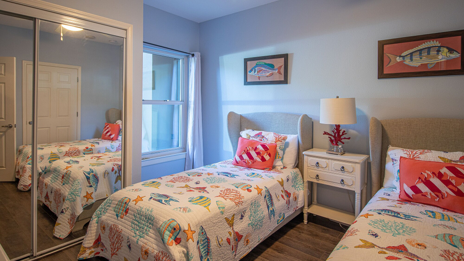 Bedroom 4, Legacy II 107 Deluxe, Harrison