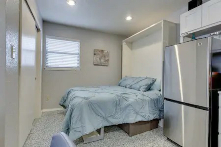 Bedroom 3, Garage Studio near OUSHC Hospital, Oklahoma