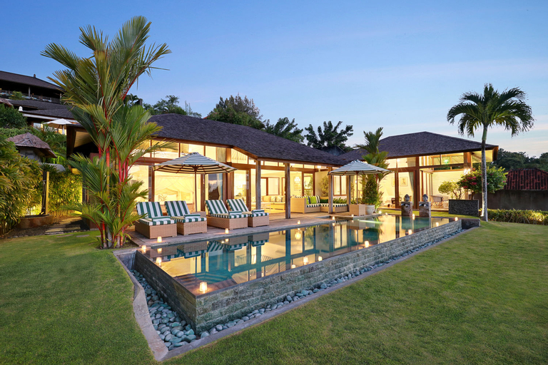 Exterior 5