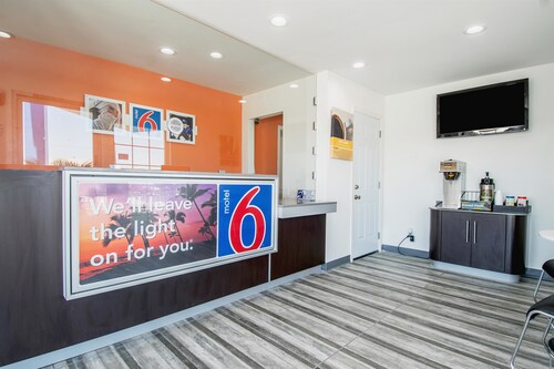 Motel 6 Barstow, CA - Route 66, San Bernardino