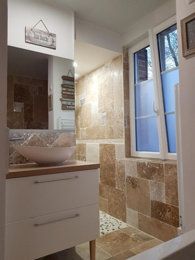 Bathroom 4, Les nids de la Baie, Somme