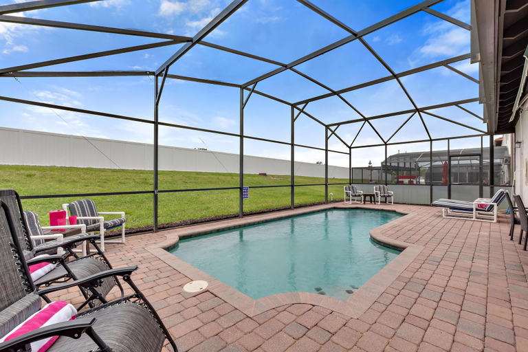 Sport & Beauty 1, High Grove by Shine Villas, Polk
