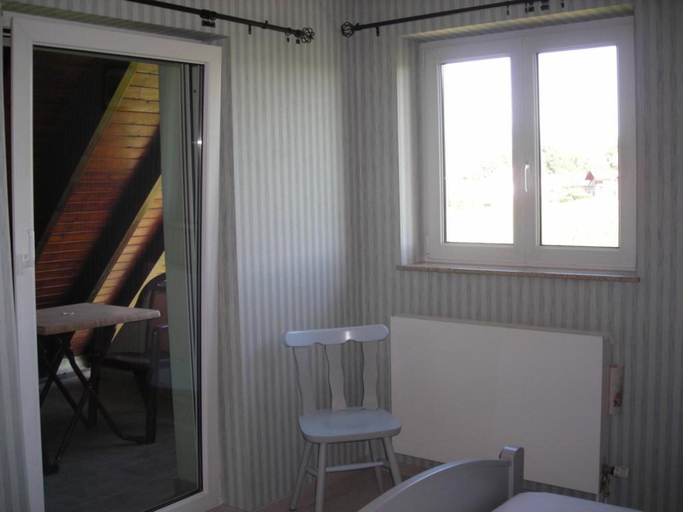 Others 5, aux pieds des vignes chambre classee 2clefs local pour velos, Haut-Rhin