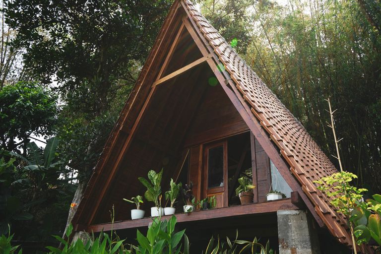 Maniva Particael Resort, Malang