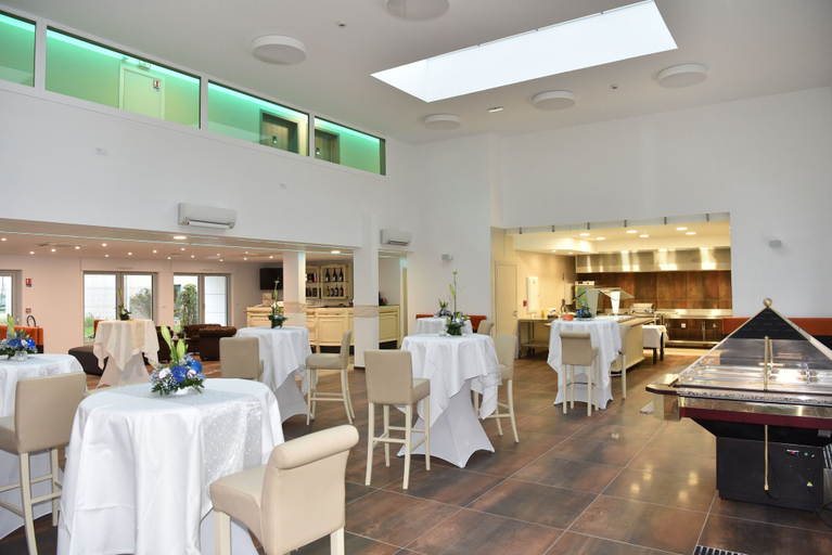 Food & Drinks, Berg'hotel, Nord