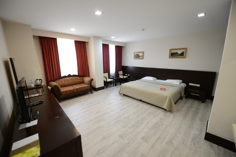 Arsan Otel, Merkez