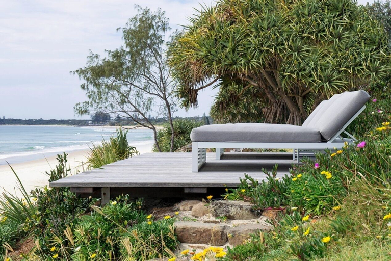 Exterior & Views 2, Your Luxury Escape - Byron Beachfront Villa, Byron