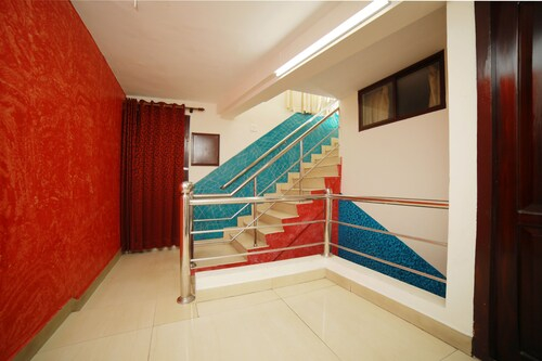 OYO 7771 ERN station, Ernakulam