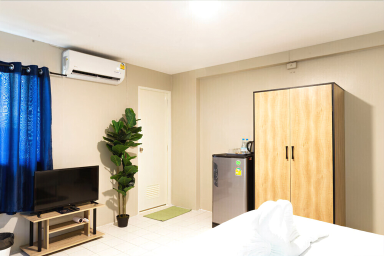 RoomQuest Ratchada MRT Suttisan, Huai Kwang
