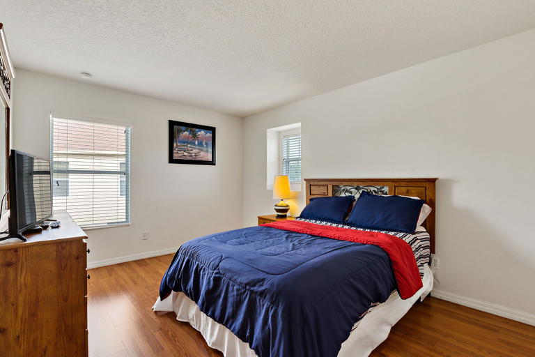 Bedroom 4, Sunrise Lakes by Shine Villas, Lake