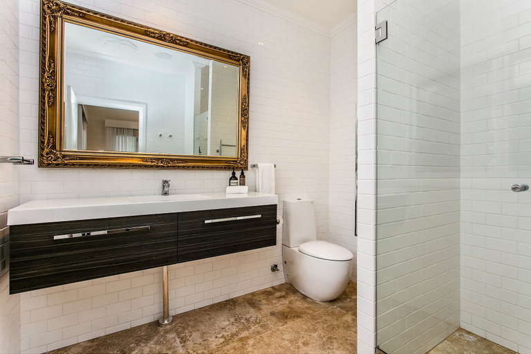 Bathroom 3, Your Luxury Escape - Boonara at Byron, Byron