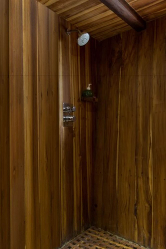 Bathroom 2, Plataran Phinisi Ambasi, a Luxury Private Cruise, West Manggarai