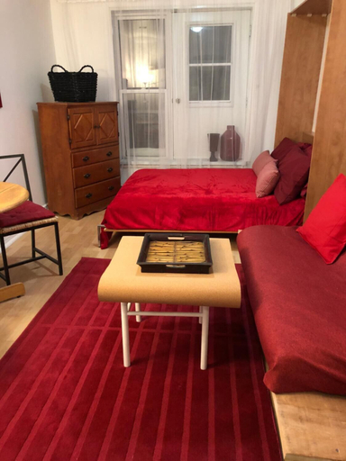 Bedroom 4, Saint-Denis apartments, Montréal