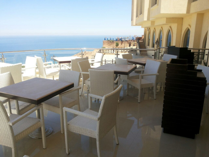 El Jabal Sokhna Hotel, 'Ataqah