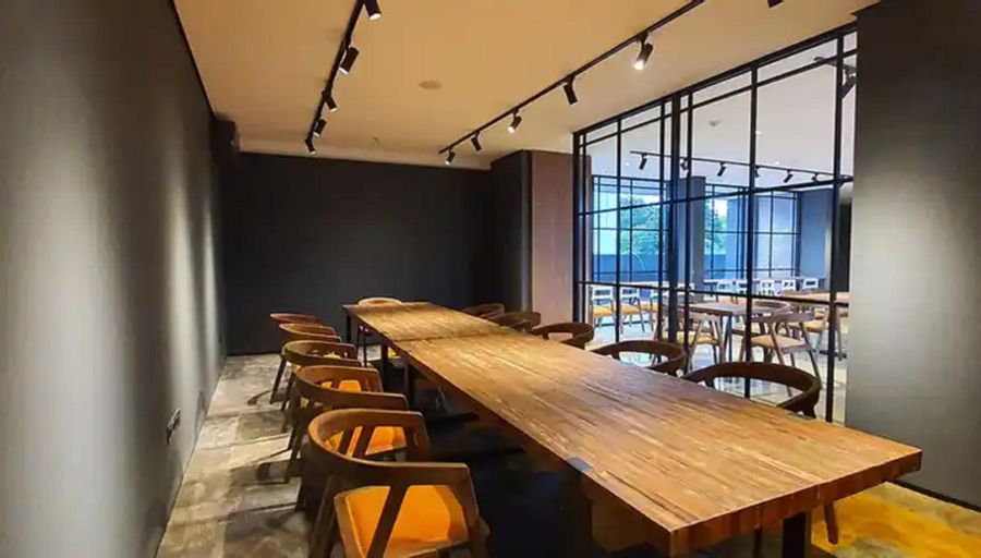 JW Naungan Coliving, Solo