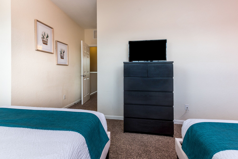 Bedroom 4, 5050 Tideview Circle #77, Orange