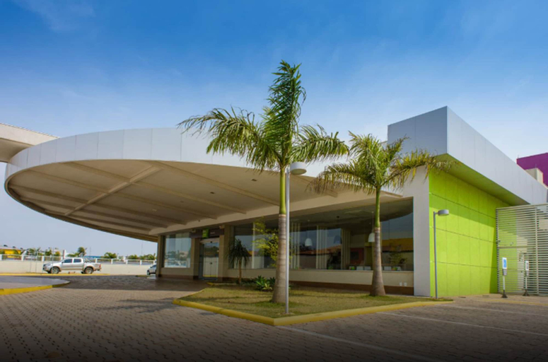 Ibis Styles Ponta Pora, Pedro Juan Caballero