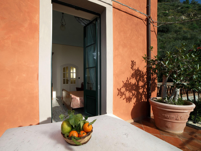 Bedroom 2, Villa degli Ulivi, Messina