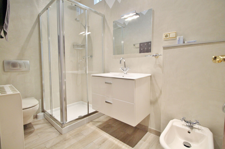 Bathroom 5, 1089 Villa Ventolera, Málaga