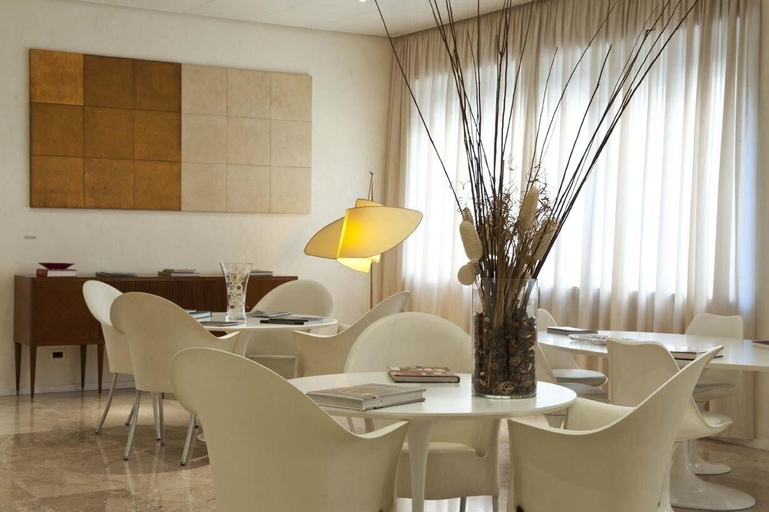Exterior & Views 2, Rechigi Hotel, Mantua