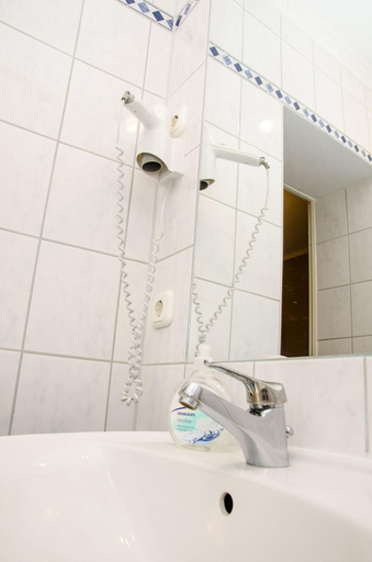 Bathroom, Astrid, Berlin