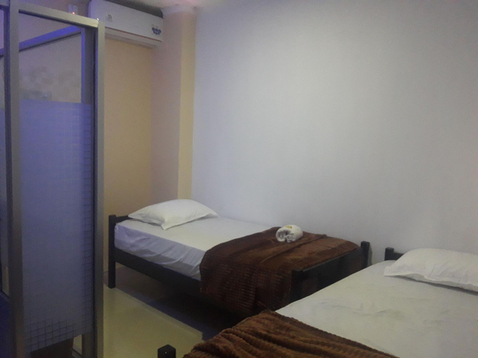 Bedroom 2, OYO 2231 Cahaya Homestay, Padang